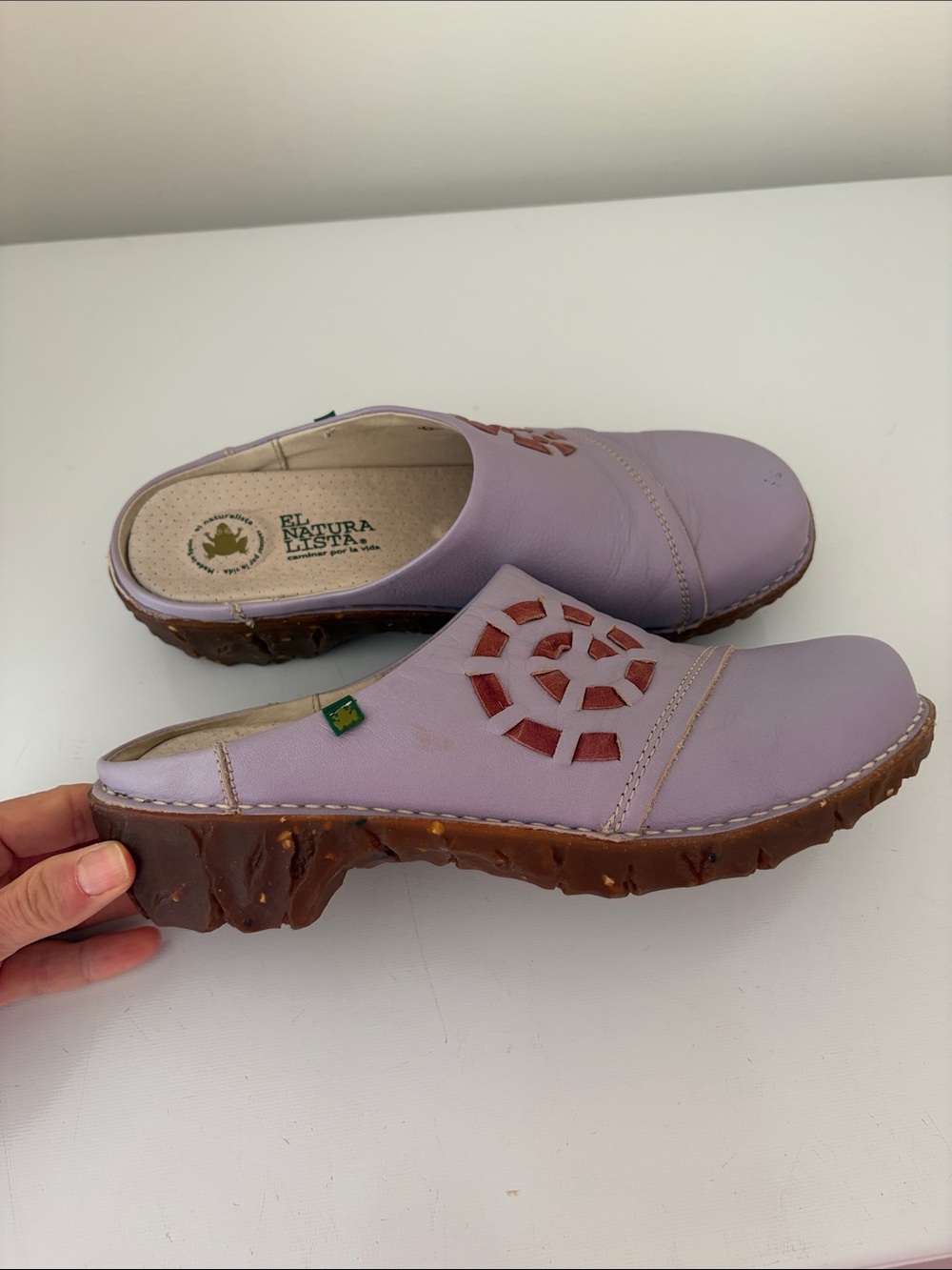 EUC El Naturalista Lavender Leather Slip-On Clogs with Brown Sole Size EU 41
